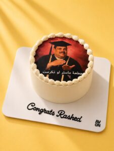 كيكة كوميك التخرج — لما الفكاهة تعبّر أكثر من الجدية 😂🎓